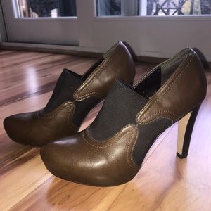 Franco Sarto genuine leather heeled booties